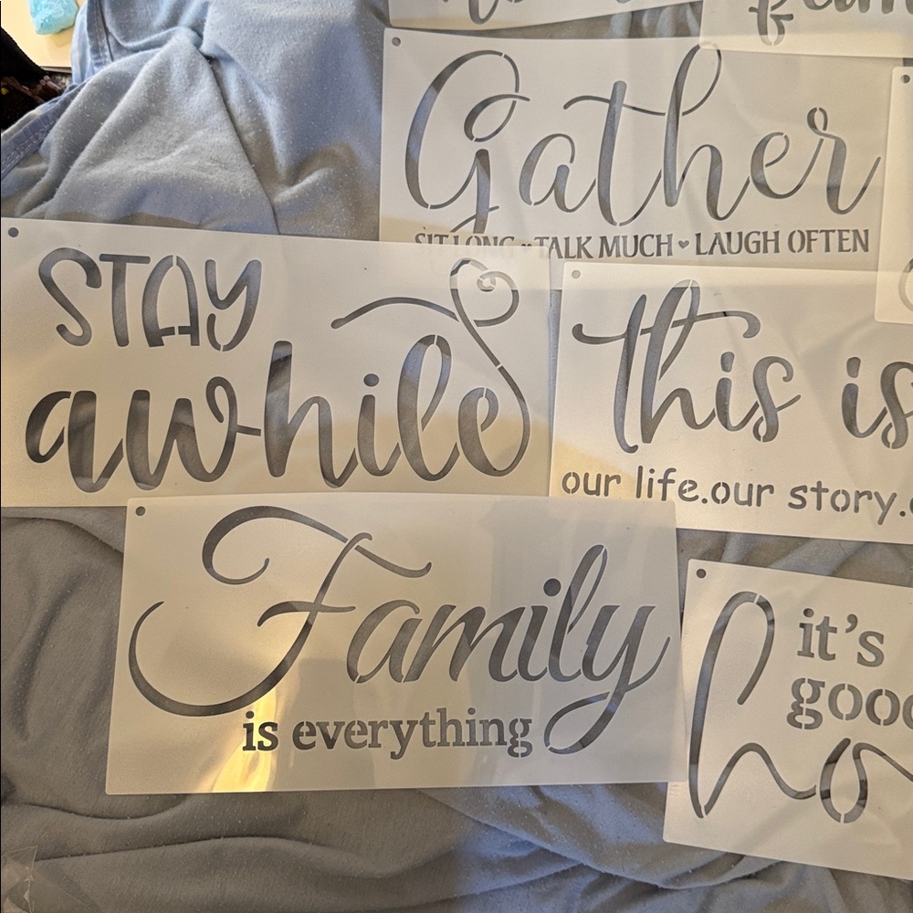 “Family” and “home” stencils for crafting - Picture 4 of 5
